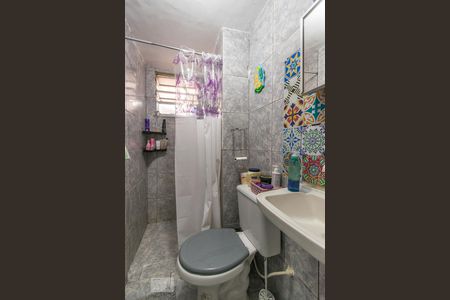 Banheiro de apartamento à venda com 1 quarto, 65m² em Penha Circular, Rio de Janeiro
