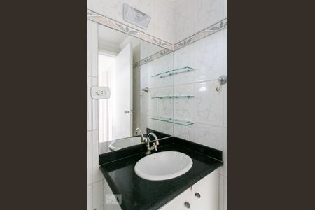 Apartamento à venda com 70m², 3 quartos e sem vagaBanheiro
