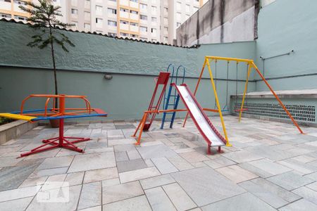 Apartamento à venda com 70m², 3 quartos e sem vagaÁrea Comum - Playground