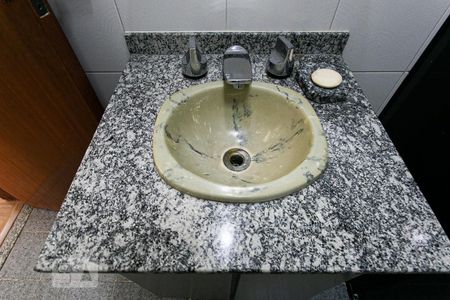 Apartamento para alugar com 100m², 3 quartos e 1 vaga Apartamento para alugar com 100m², 3 quartos e 1 vagaBanheiro