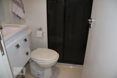 Apartamento à venda com 78m², 2 quartos e 1 vagaBanheiro social