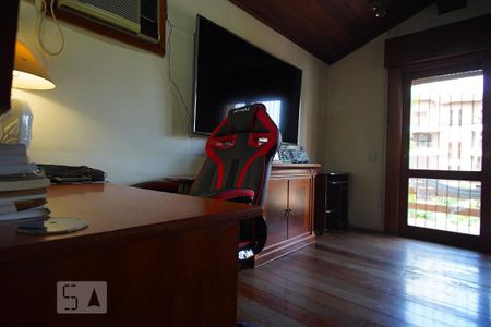 Casa à venda com 375m², 6 quartos e 5 vagasQuarto Suíte 3 