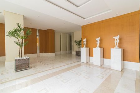 Apartamento à venda com 130m², 3 quartos e 2 vagasHall de entrada