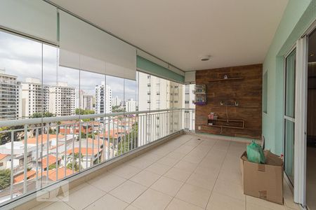 Apartamento à venda com 130m², 3 quartos e 2 vagasVaranda