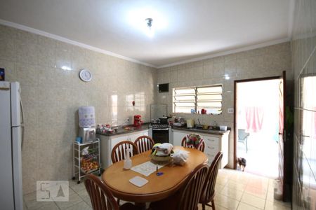 Casa à venda com 157m², 3 quartos e 5 vagasCozinha Casa 1