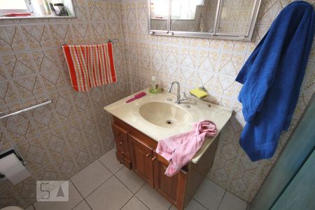 Casa à venda com 157m², 3 quartos e 5 vagasBanheiro Casa 1