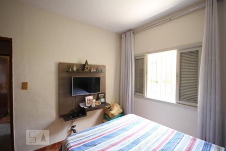 Casa à venda com 157m², 3 quartos e 5 vagasQuarto 3 Casa 1