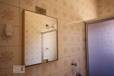 Casa à venda com 157m², 3 quartos e 5 vagasBanheiro Casa 2