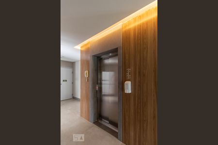 Apartamento à venda com 82m², 2 quartos e 2 vagasElevador