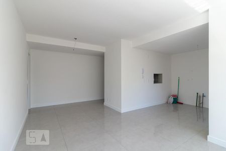 Apartamento à venda com 82m², 2 quartos e 2 vagasSala