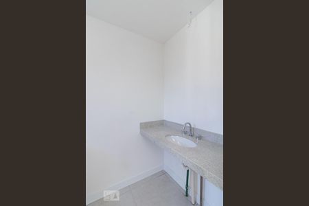 Apartamento à venda com 82m², 2 quartos e 2 vagasBanheiro da Suíte 1