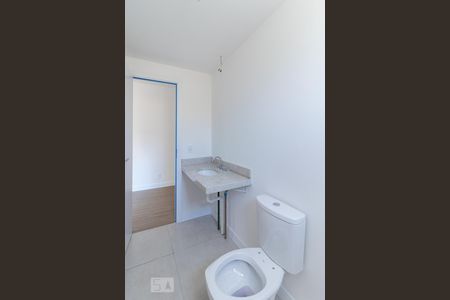 Apartamento à venda com 82m², 2 quartos e 2 vagasBanheiro da Suíte 2