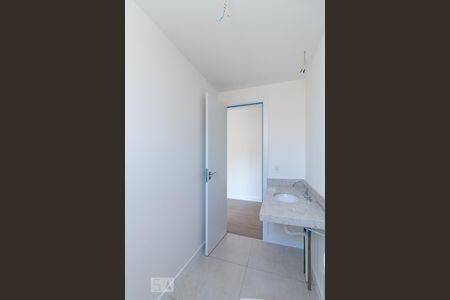 Apartamento à venda com 82m², 2 quartos e 2 vagasBanheiro da Suíte 2