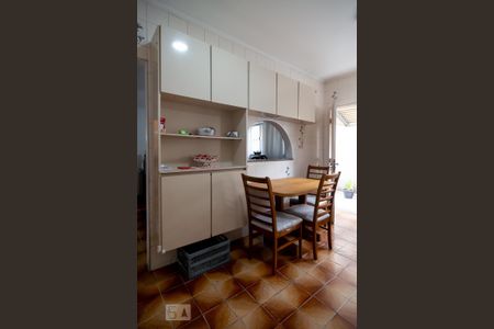 Casa à venda com 159m², 3 quartos e 2 vagasCozinha