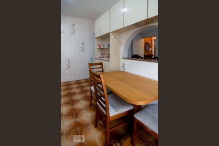 Casa à venda com 159m², 3 quartos e 2 vagasCozinha