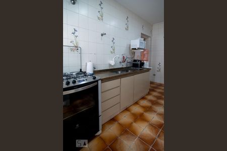 Casa à venda com 159m², 3 quartos e 2 vagasCozinha