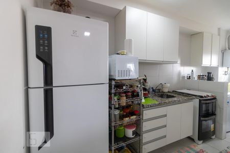 Cozinha de apartamento para alugar com 2 quartos, 66m² em Campestre, Santo André