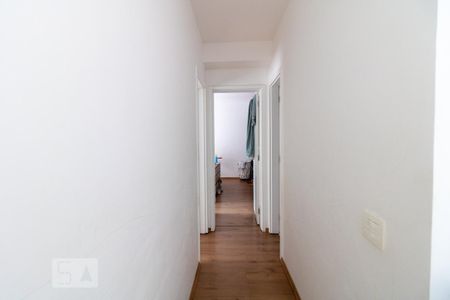 Corredor de apartamento para alugar com 2 quartos, 66m² em Campestre, Santo André