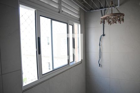 Área de Serviço de apartamento para alugar com 2 quartos, 46m² em Jardim Petrópolis, Cotia