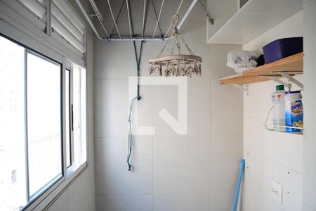 Apartamento para alugar com 46m², 2 quartos e 1 vagaÁrea de Serviço