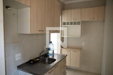 Cozinha de apartamento para alugar com 2 quartos, 46m² em Jardim Petrópolis, Cotia