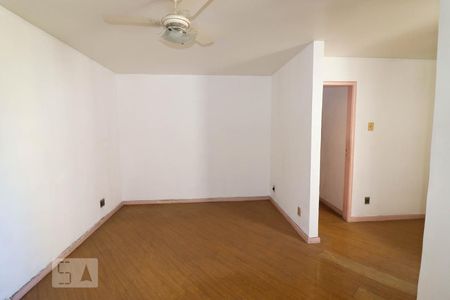 Apartamento para alugar com 90m², 2 quartos e sem vagaSala