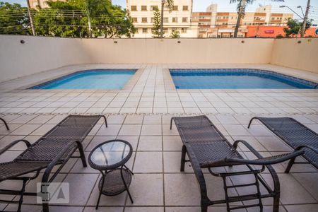 Apartamento à venda com 80m², 3 quartos e 2 vagasÁrea comum - Piscina