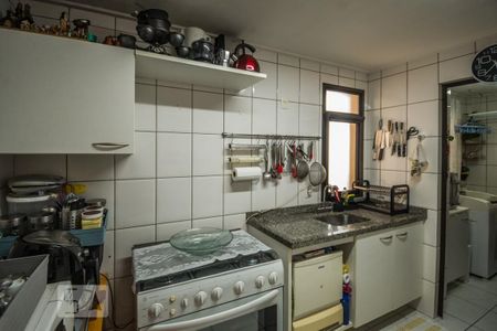 Apartamento à venda com 80m², 3 quartos e 2 vagasCozinha