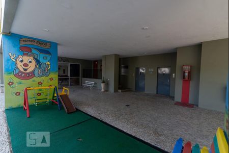 Apartamento à venda com 76m², 2 quartos e 1 vagaÁrea Comum - Playground