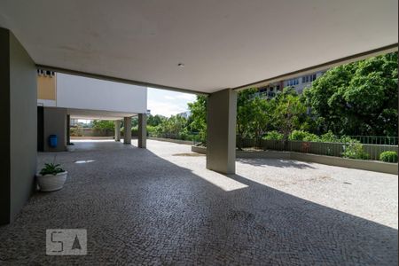 Apartamento à venda com 76m², 2 quartos e 1 vagaÁrea Comum - Playground