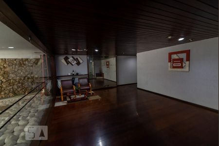 Apartamento à venda com 76m², 2 quartos e 1 vagaHall