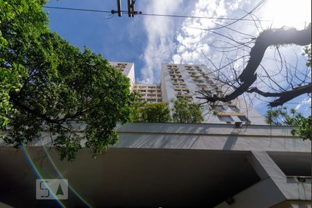 Apartamento à venda com 76m², 2 quartos e 1 vagaFachada