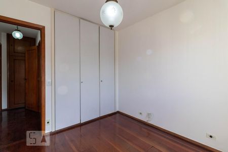 Apartamento para alugar com 90m², 2 quartos e 1 vaga Apartamento para alugar com 90m², 2 quartos e 1 vagaQuarto 1