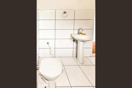Apartamento à venda com 74m², 2 quartos e sem vaga Apartamento à venda com 74m², 2 quartos e sem vagaBanheiro