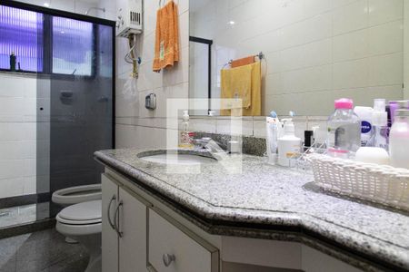 Apartamento para alugar com 185m², 3 quartos e 2 vagasBanheiro 3