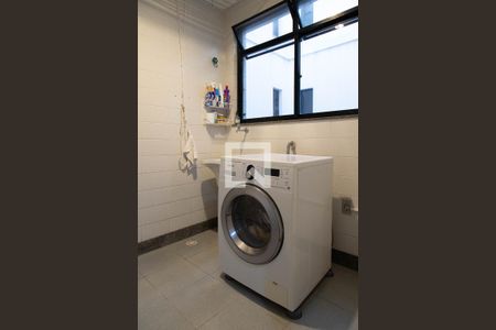 Apartamento para alugar com 185m², 3 quartos e 2 vagasÁrea de Serviço