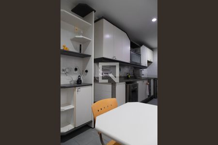 Apartamento para alugar com 185m², 3 quartos e 2 vagasCozinha