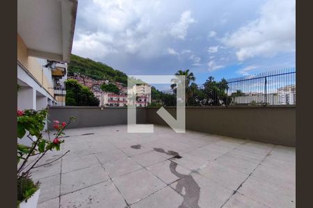 Apartamento à venda com 85m², 2 quartos e 1 vaga Apartamento à venda com 85m², 2 quartos e 1 vagaÁrea comum - Playground