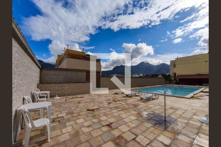 Apartamento à venda com 85m², 2 quartos e 1 vaga Apartamento à venda com 85m², 2 quartos e 1 vagaÁrea comum - Piscina