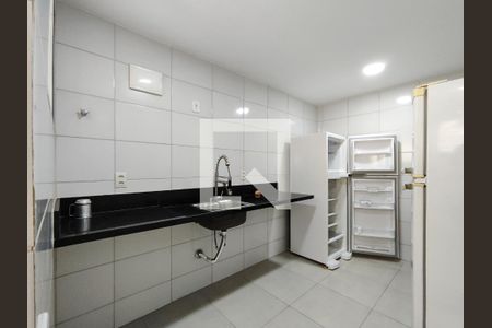Apartamento à venda com 85m², 2 quartos e 1 vaga Apartamento à venda com 85m², 2 quartos e 1 vagaÁrea comum - Salão de festas