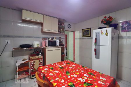 Casa à venda com 147m², 3 quartos e 2 vagasCozinha