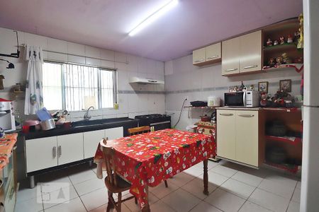 Casa à venda com 147m², 3 quartos e 2 vagasCozinha