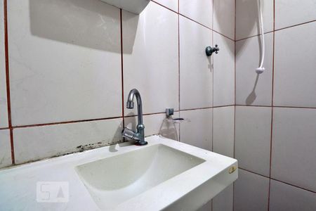 Casa à venda com 147m², 3 quartos e 2 vagasBanheiro 1