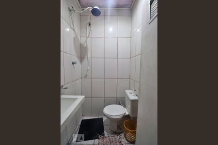 Casa à venda com 147m², 3 quartos e 2 vagasBanheiro 1