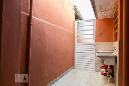 Casa para alugar com 80m², 2 quartos e 1 vagaÁrea de serviço