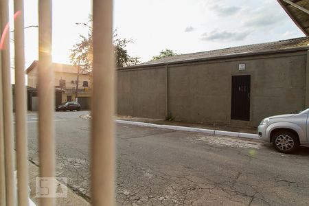 Casa para alugar com 80m², 2 quartos e 1 vagaÁrea comum - Vista da garagem