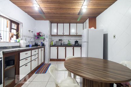 Casa à venda com 202m², 2 quartos e 3 vagasCozinha
