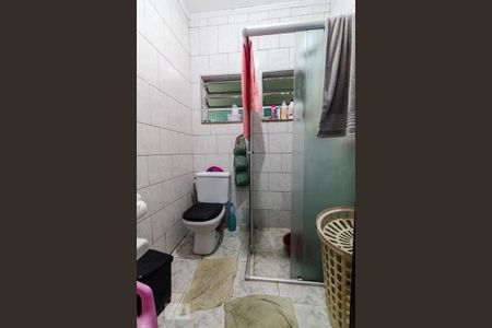 Banheiro de casa à venda com 2 quartos, 202m² em Jardim Iva, São Paulo