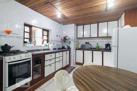 Casa à venda com 202m², 2 quartos e 3 vagasCozinha