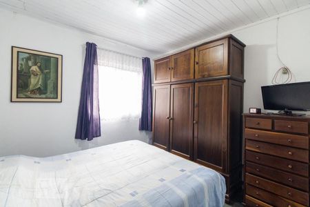 Casa à venda com 202m², 2 quartos e 3 vagasQuarto - casa de cima